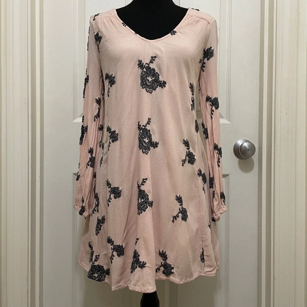 Free People Emma Austin Floral Embroidered Tunic Mini Swing Dress Pink Boho S - Picture 1 of 12